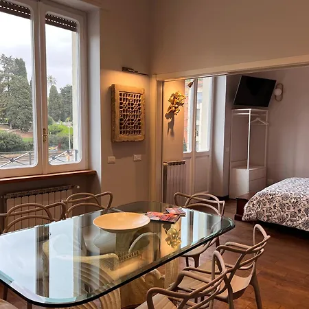 A Casa Di Lu, Al Colosseo - *