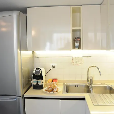 A Casa Di Lu, Al Colosseo - شقة *