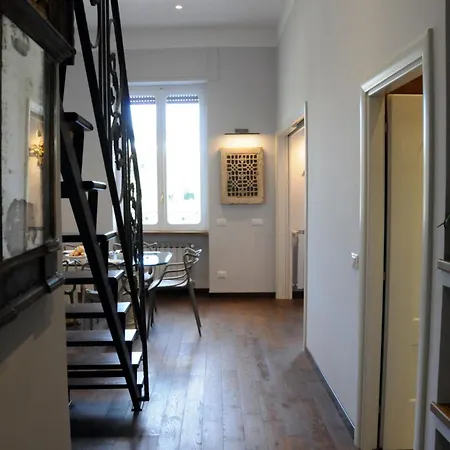 A Casa Di Lu, Al Colosseo -