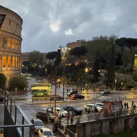 شقة A Casa Di Lu, Al Colosseo - *