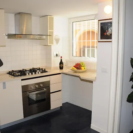 A Casa Di Lu, Al Colosseo - Apartment *